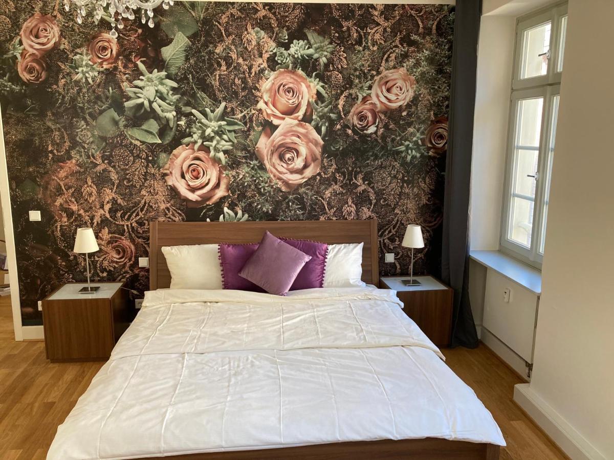 Cafe & Hotel Knoesel Heidelberg Dış mekan fotoğraf